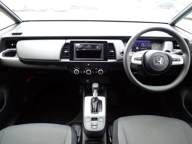 ホンダ　フィット　ｅ：ＨＥＶ