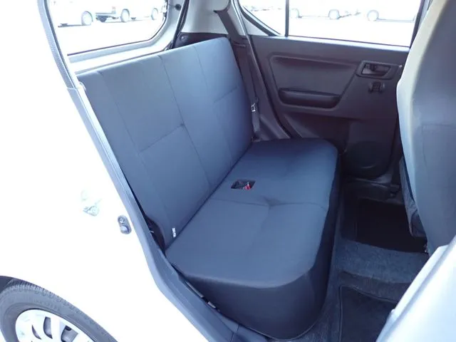 ミラ　イース（ダイハツ）の車両写真