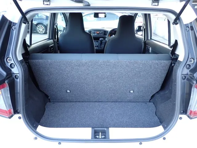 ミラ　イース（ダイハツ）の車両写真