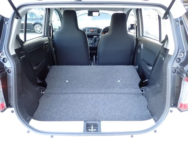 ミラ　イース（ダイハツ）の車両写真