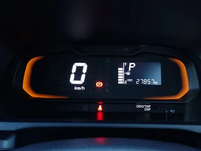 ミラ　イース（ダイハツ）の車両写真