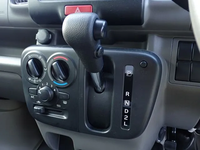 スズキ　エブリイバン