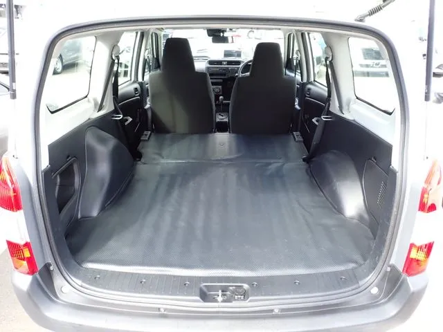 トヨタ　プロボックスバン　２ＷＤ