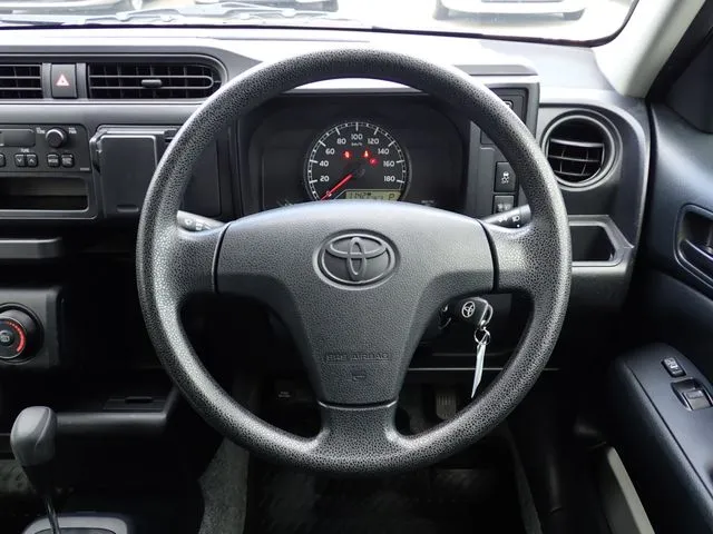 トヨタ　プロボックスバン　２ＷＤ