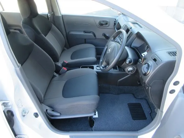 ニッサン NV150 AD 4WD