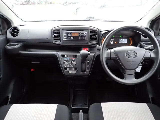 ダイハツ ミラ イース