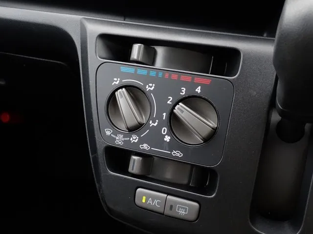 ダイハツ ミラ イース