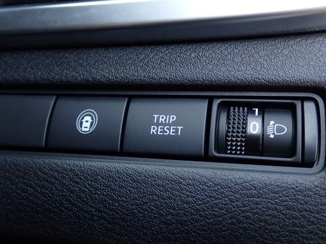 ニッサン　エクストレイル　ハイブリッド　２ＷＤ