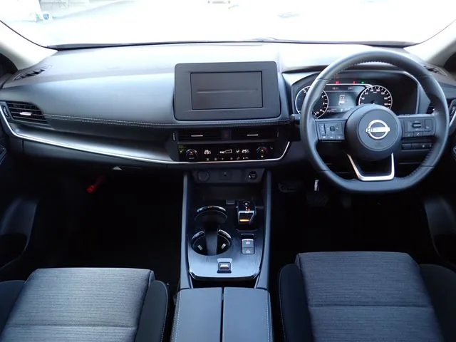 ニッサン　エクストレイル　ハイブリッド　２ＷＤ