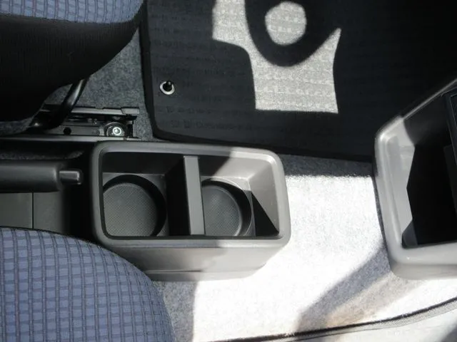 スズキ　アルト　４ＷＤ