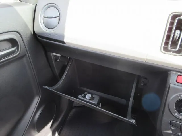 スズキ　アルト　４ＷＤ