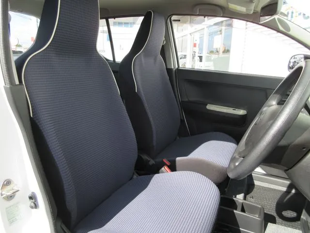 スズキ　アルト　４ＷＤ