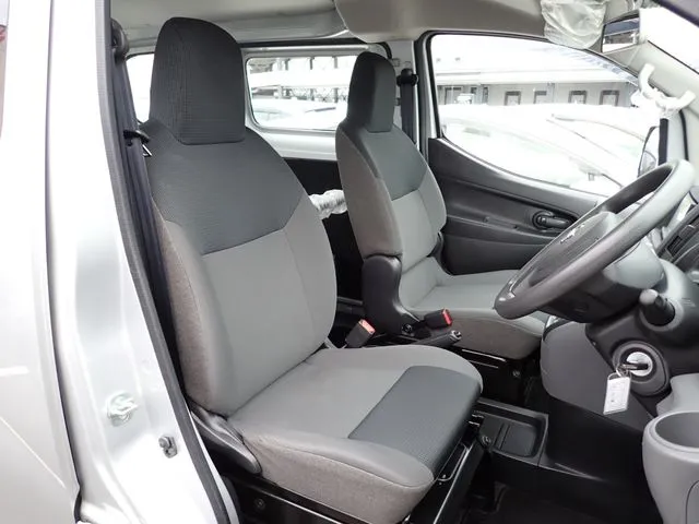 NV200バネットバン(ニッサン)の車両写真