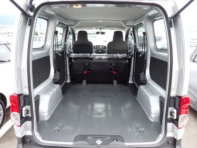 NV200バネットバン(ニッサン)の車両写真