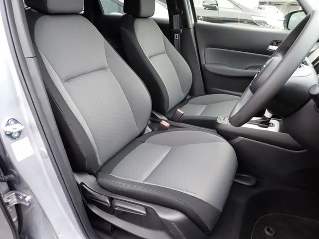 ホンダ　フィット　ｅ：ＨＥＶ