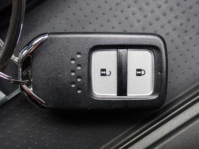 ホンダ　フィット　ｅ：ＨＥＶ