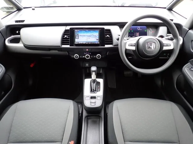 ホンダ　フィット　ｅ：ＨＥＶ