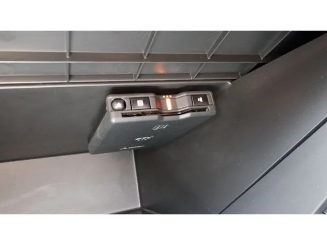 ニッサン　ＮＶ１５０　ＡＤ　２ＷＤ