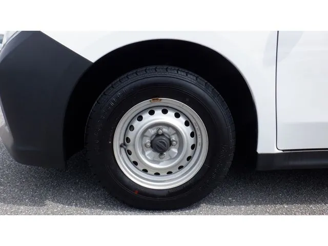 ニッサン　ＮＶ１５０　ＡＤ　２ＷＤ