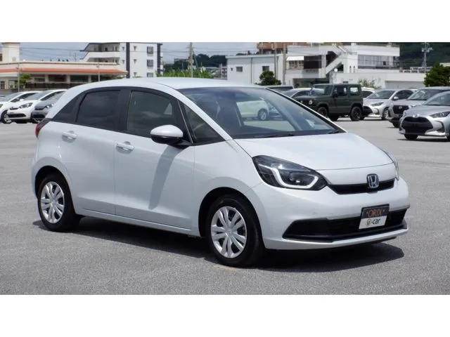 ホンダ　フィット　ｅ：ＨＥＶ
