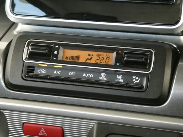 スペーシア　ギア（スズキ）の車両写真