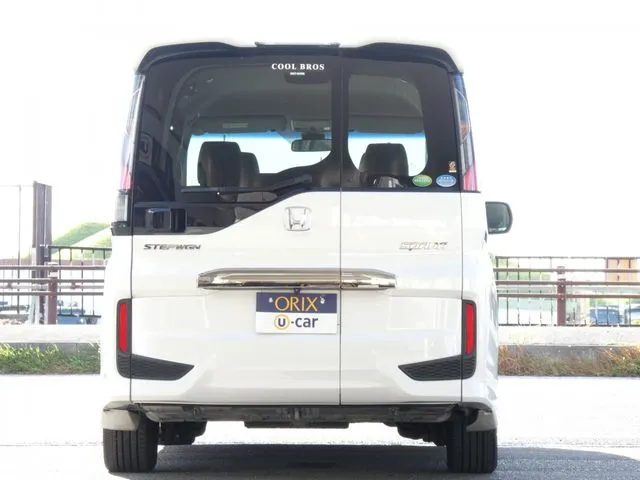 ステップワゴン　スパーダ（ホンダ）の車両写真