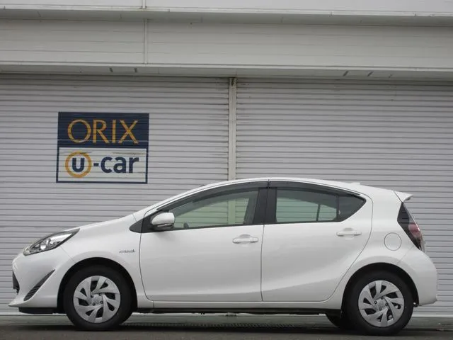 アクア(トヨタ)の車両写真