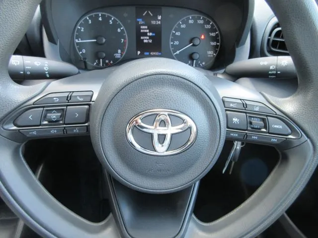 トヨタ　ヤリス