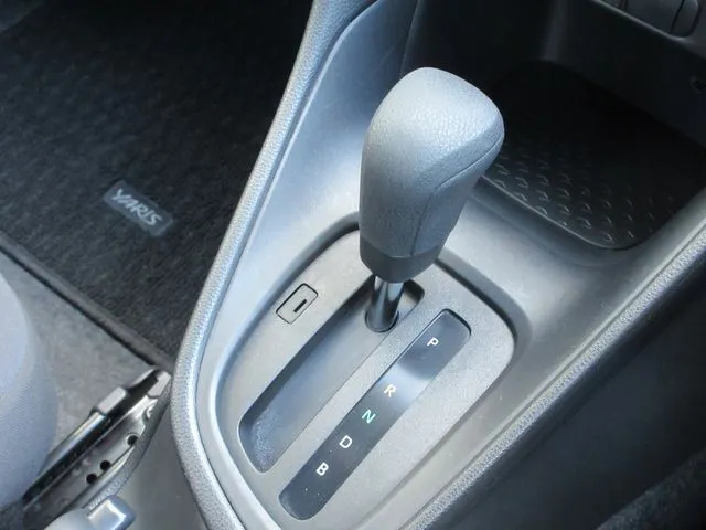 トヨタ　ヤリス