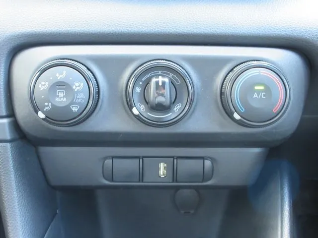 トヨタ　ヤリス