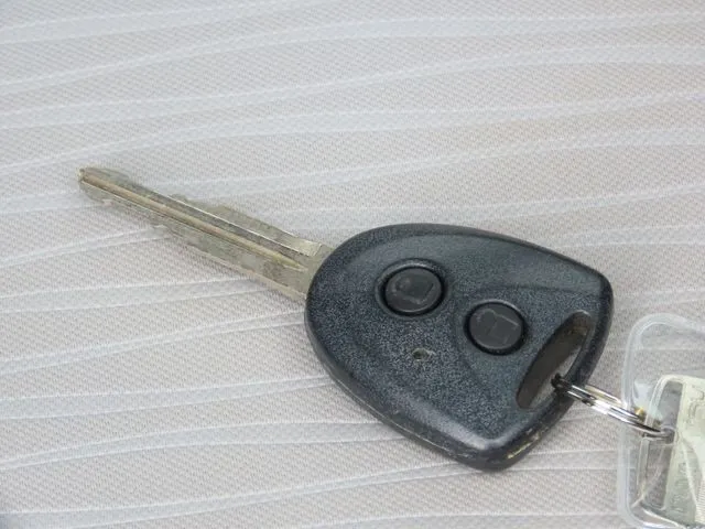 ミラ　イース（ダイハツ）の車両写真