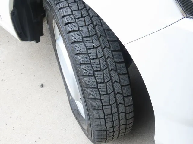 ミラ　イース（ダイハツ）の車両写真