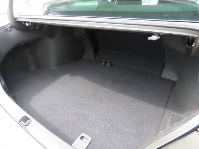 カムリ　ハイブリッド（トヨタ）の車両写真