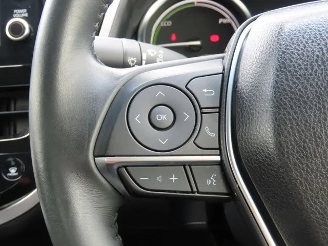 カムリ　ハイブリッド（トヨタ）の車両写真