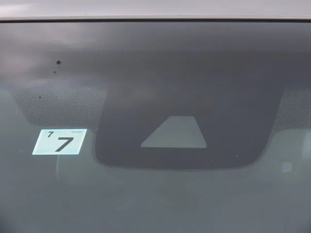 カムリ　ハイブリッド（トヨタ）の車両写真