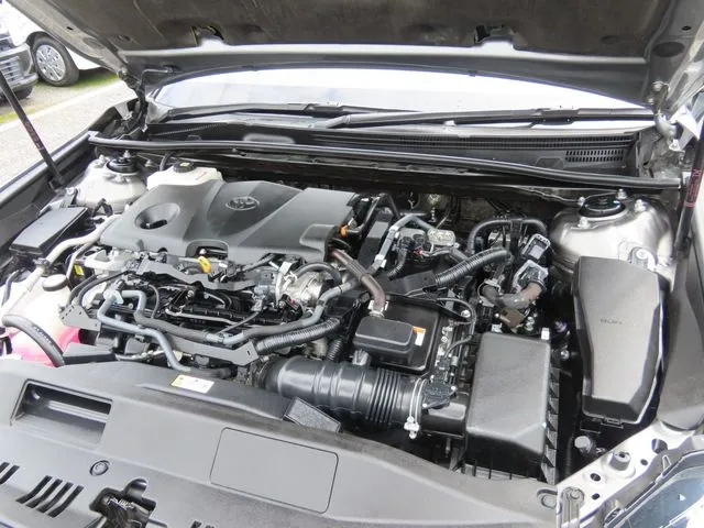 カムリ　ハイブリッド（トヨタ）の車両写真