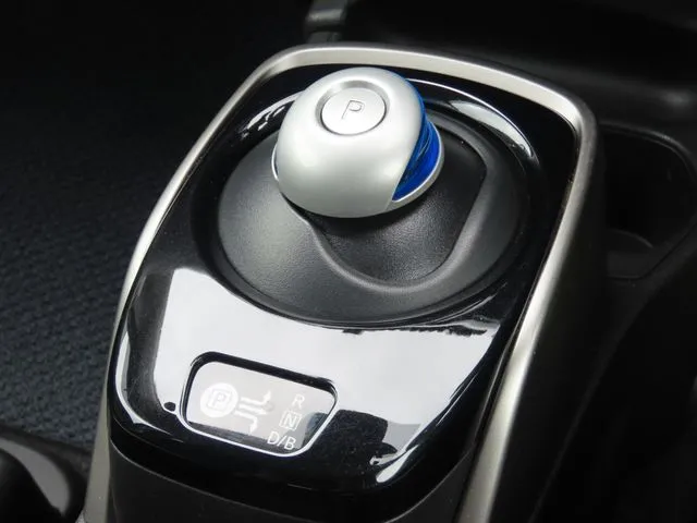 ニッサン　ノート