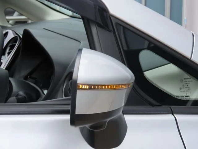 ニッサン　ノート