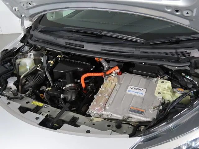 ニッサン　ノート