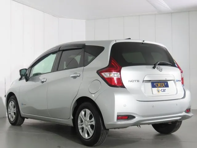 ニッサン　ノート