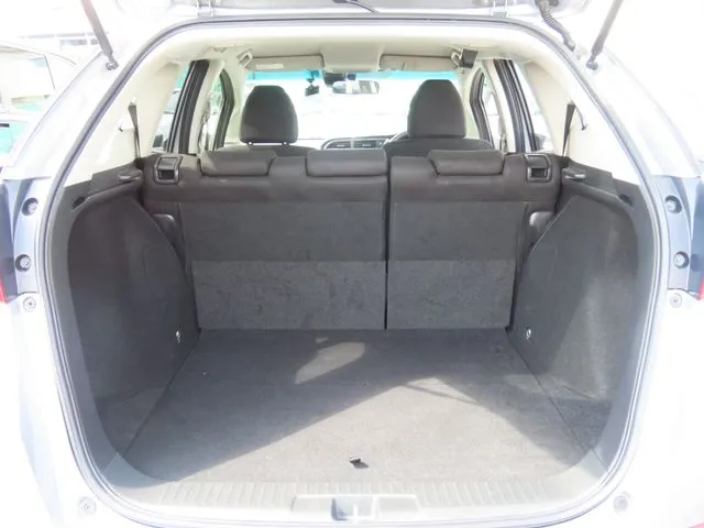 ホンダ　シャトル　ハイブリッド