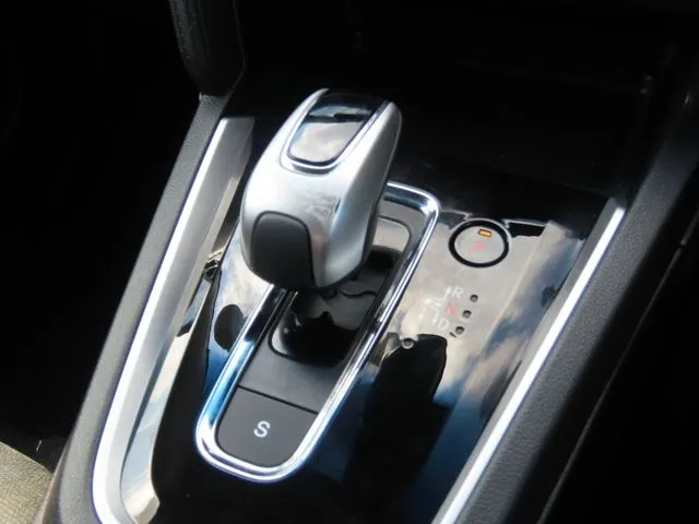 ホンダ　シャトル　ハイブリッド