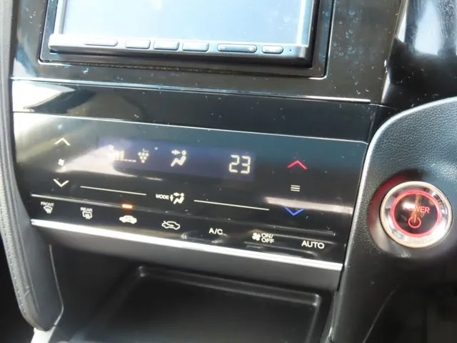 ホンダ　シャトル　ハイブリッド