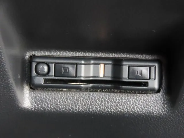 ホンダ　シャトル　ハイブリッド