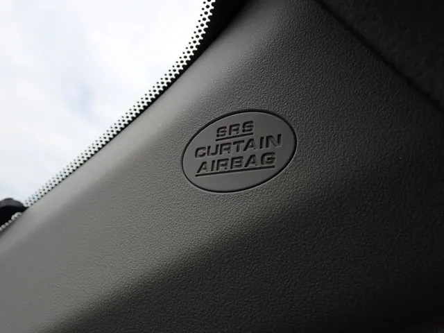 トヨタ　カローラフィールダー　ハイブリッド