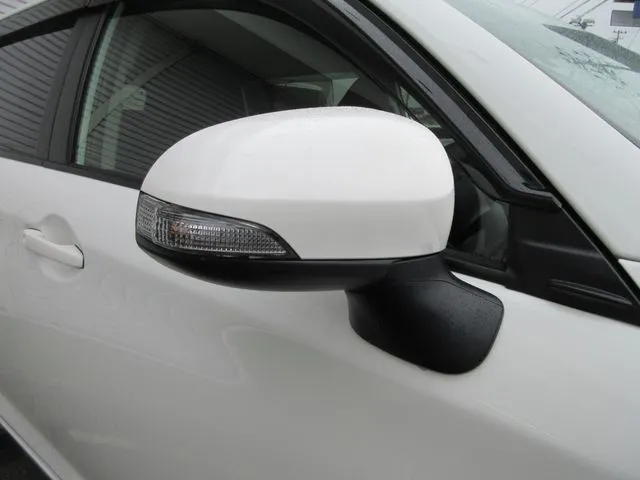 トヨタ　カローラフィールダー　４ＷＤ