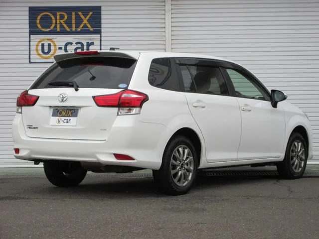 トヨタ　カローラフィールダー　４ＷＤ