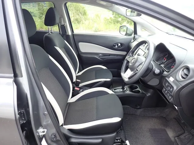 ノート（ニッサン）の車両写真