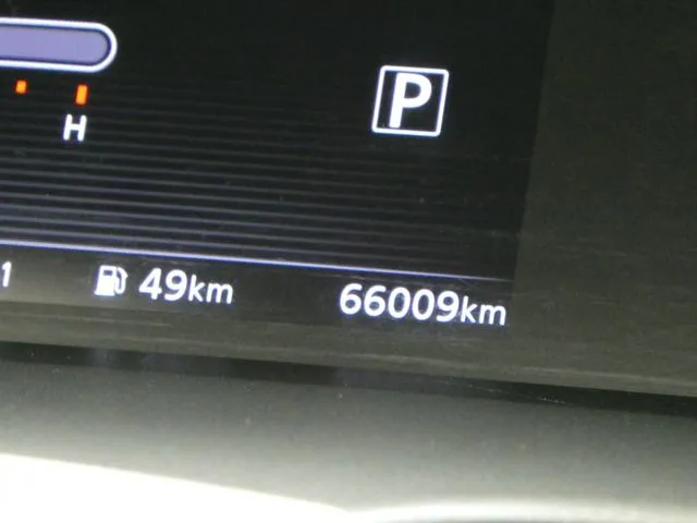 セレナ　Ｓハイブリッド（ニッサン）の車両写真