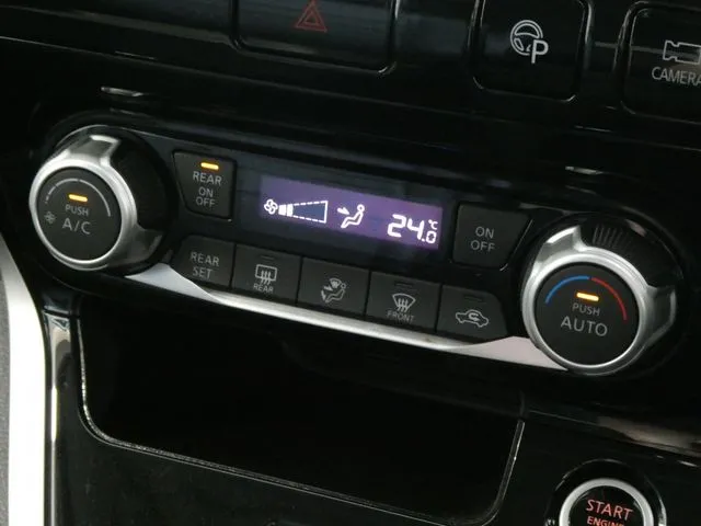 セレナ　Ｓハイブリッド（ニッサン）の車両写真